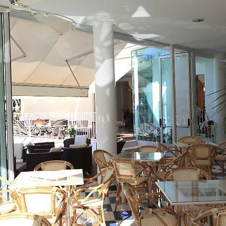 Luxor Boutique 4* Cattolica