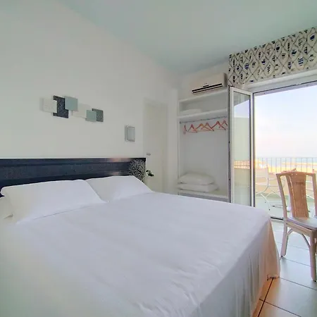 Ξενοδοχείο Luxor Boutique 4*
