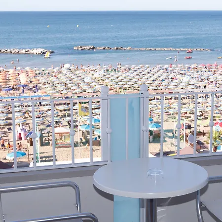 Luxor Boutique Szálloda Cattolica