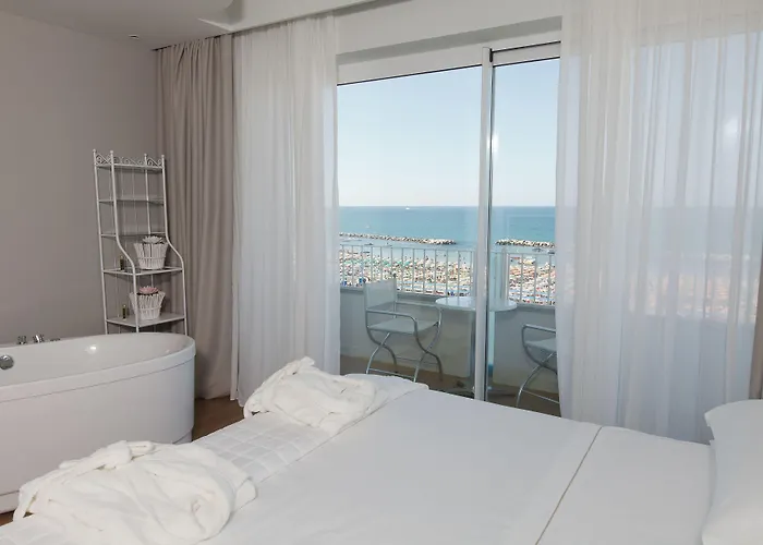 Luxor Boutique カットーリカ