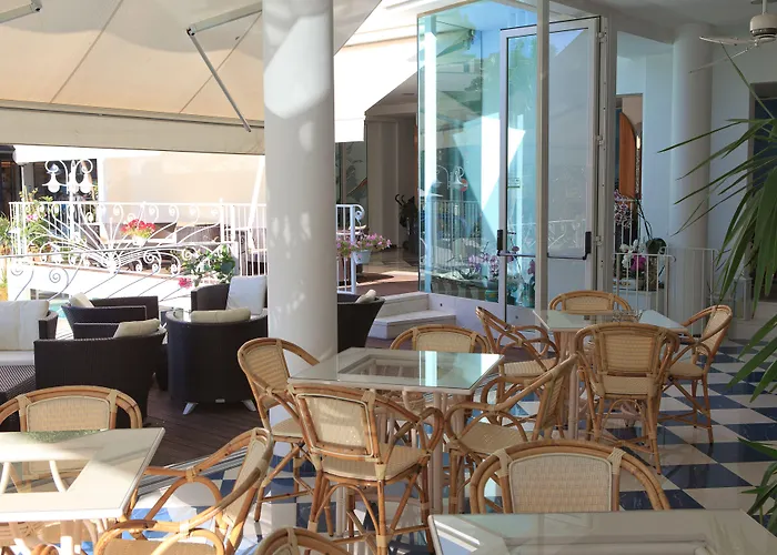 Luxor Boutique 4* Cattolica